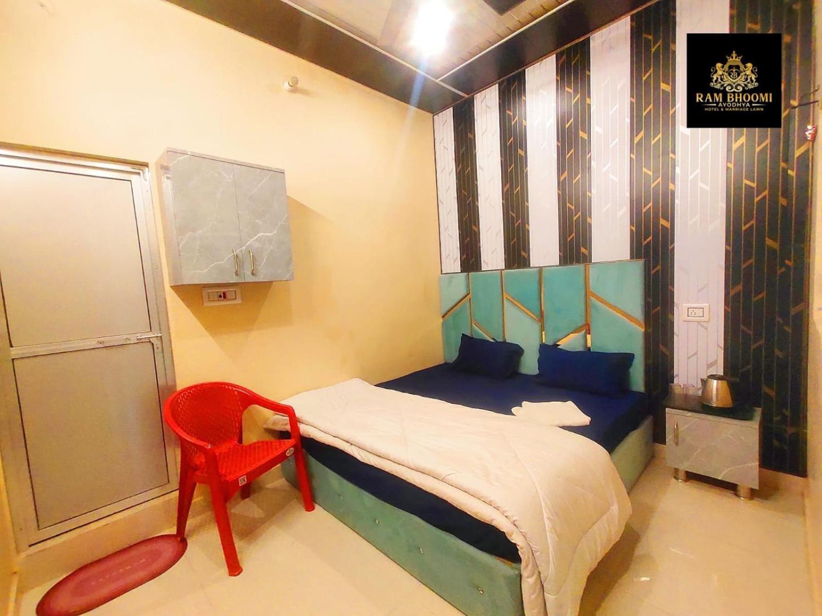 Hotel Rambhoomi Ayodhya ภายนอก รูปภาพ